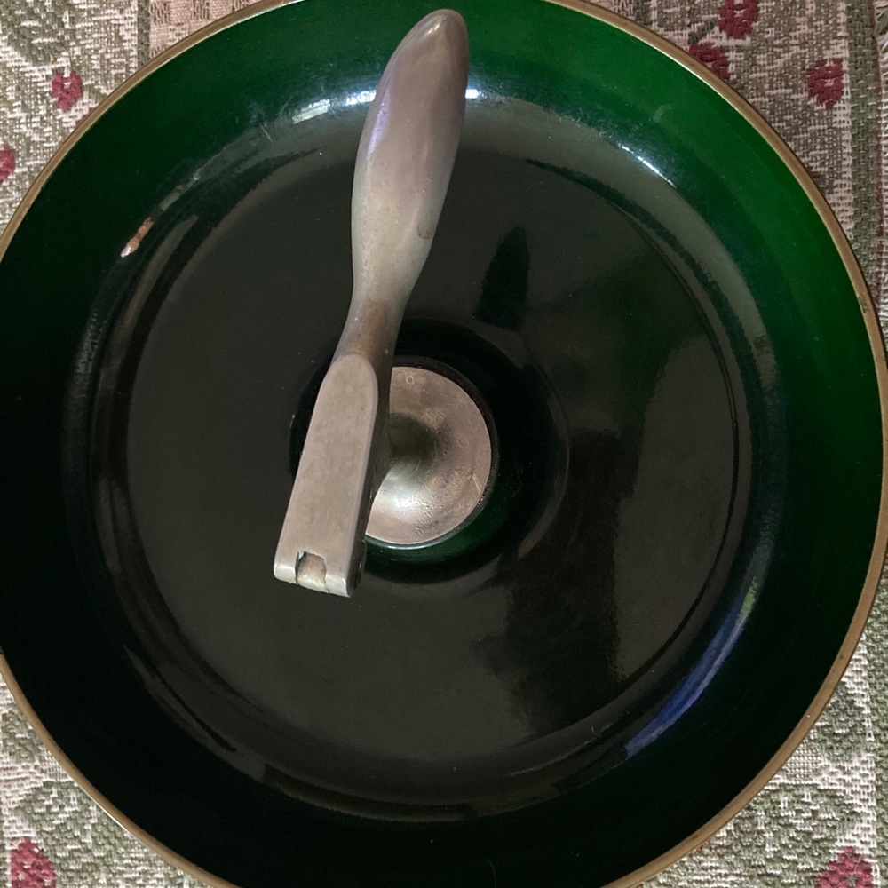 Vintage nut bowl- lacquerware